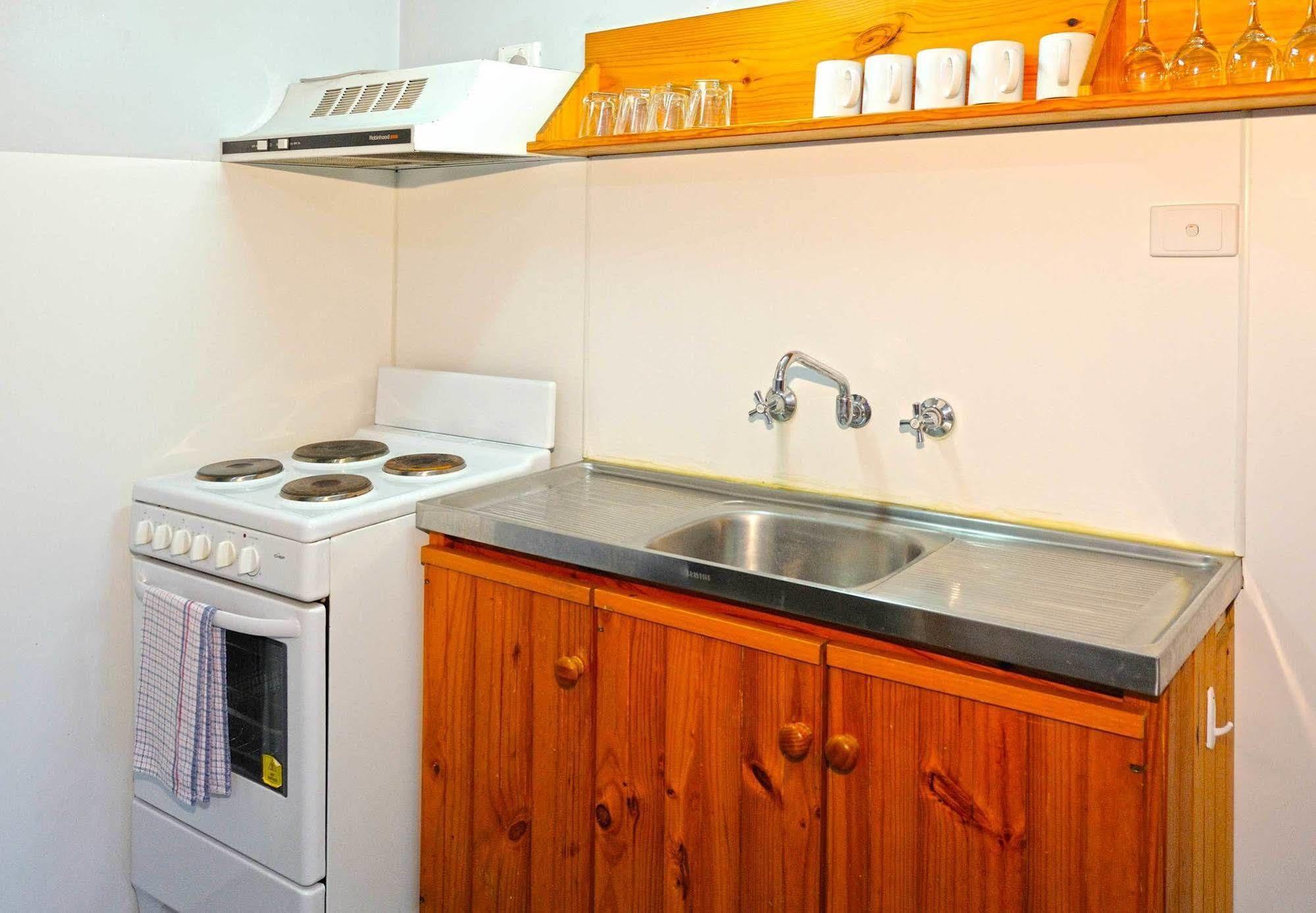 Abrolhos Reef Lodge Geraldton Bagian luar foto