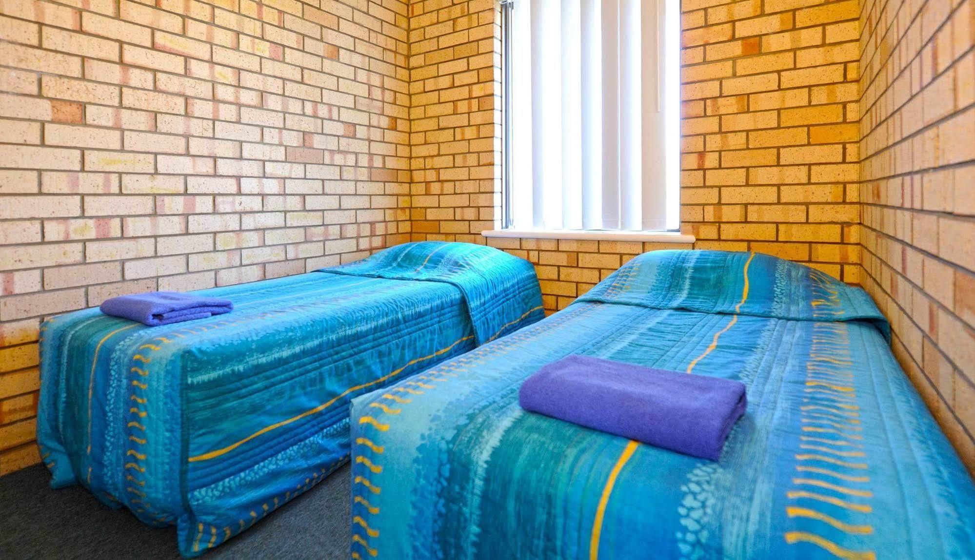 Abrolhos Reef Lodge Geraldton Bagian luar foto