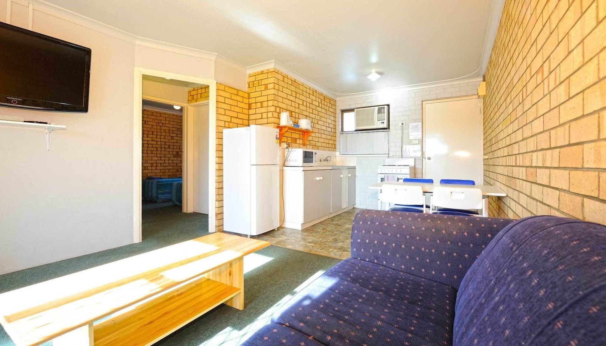 Abrolhos Reef Lodge Geraldton Bagian luar foto