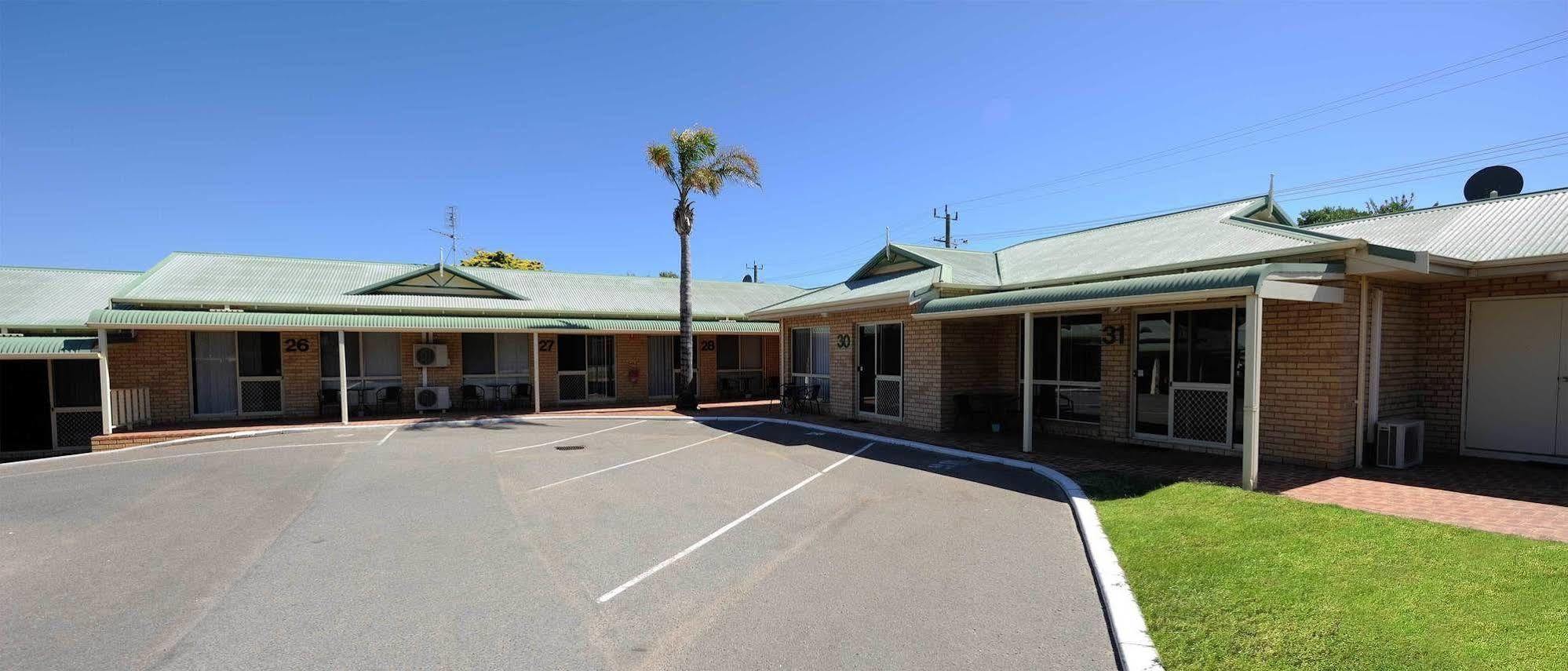 Abrolhos Reef Lodge Geraldton Bagian luar foto